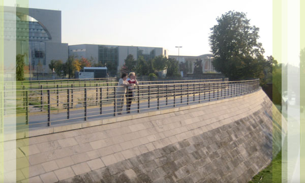 Sakman Service Berlin - Winterdienst, Baumdienst, Spielplatz- und Wegebau